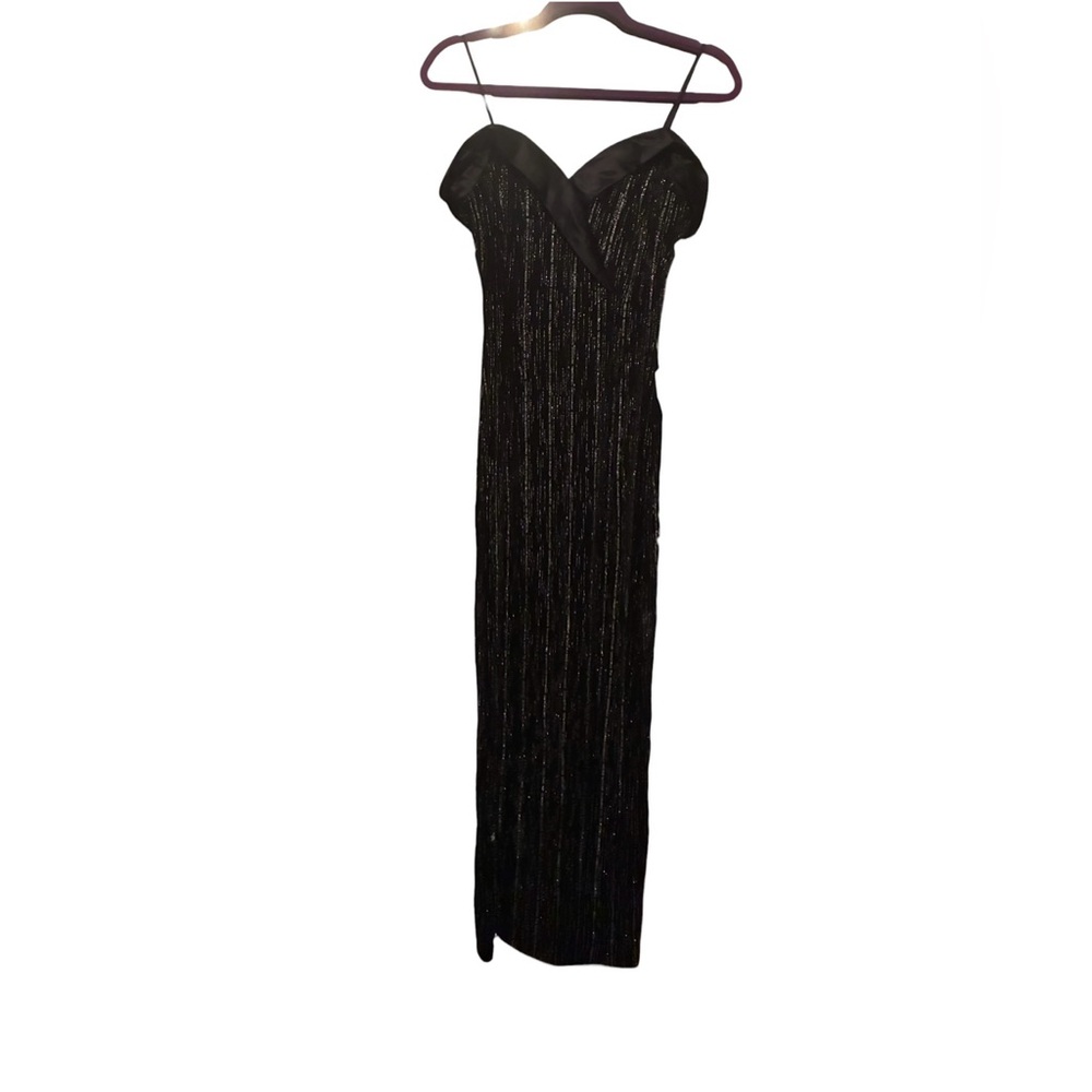 NWT VINTAGE BETSY & ADAM BY JASLENE BLACK & SILVER SLINKY EVENING GOWN SIZE 12